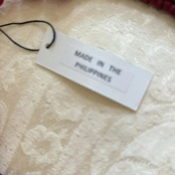 Decouture 3 strand red wooden bead necklace - Picture 4 of 6